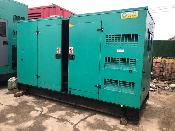 长顺怎样合理控制磷酸铁锂蓄电池的充放电倍率以延长其使用寿命？